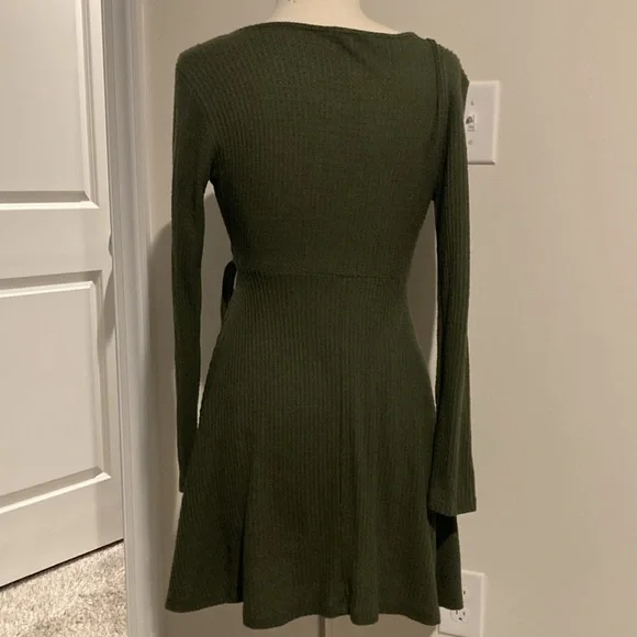 ❤️Elegant Olive Green Wrap Dress - Picture 2 of 7